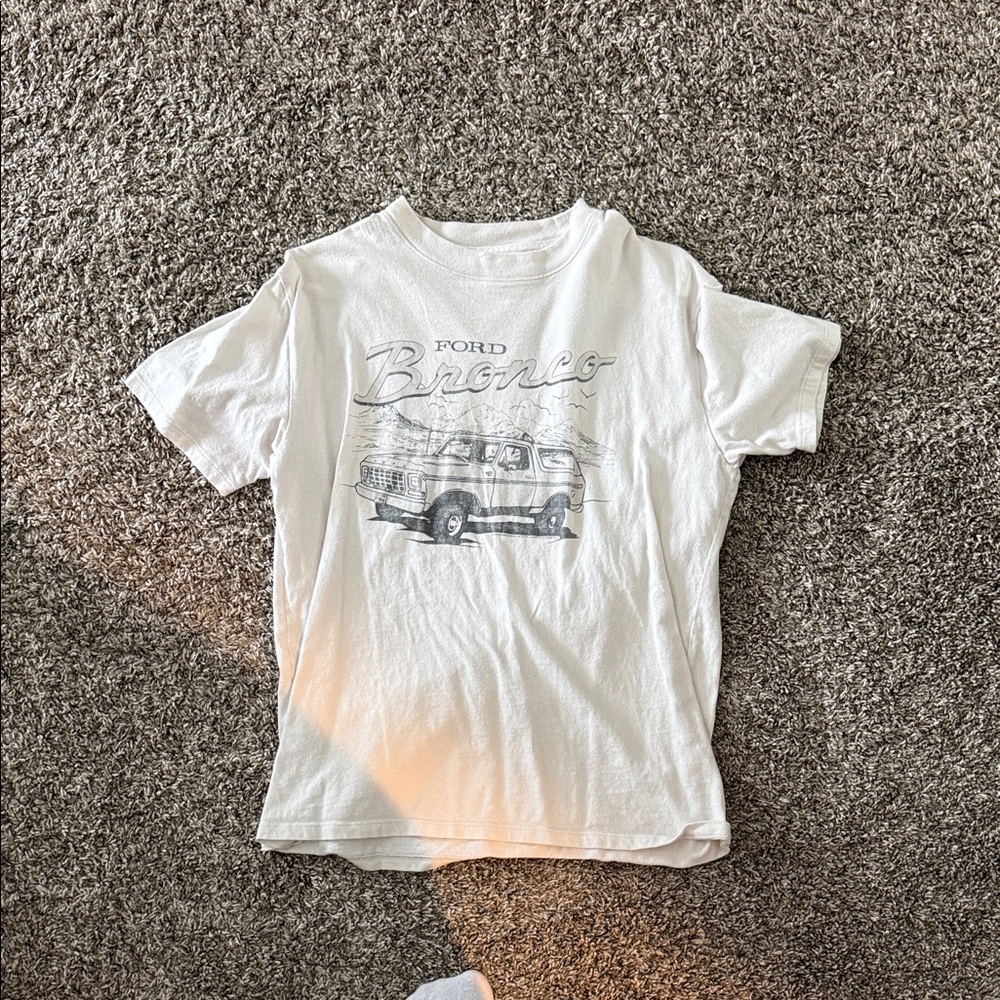 Abercrombie & Fitch Cream Boyfriend Tee